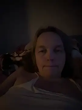 Suzanele Adlı Modelin Canlı XXX Sohbeti