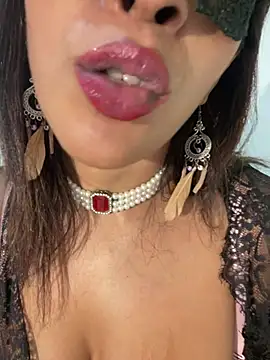 naughtyjaanu: онлайн-секс-чат