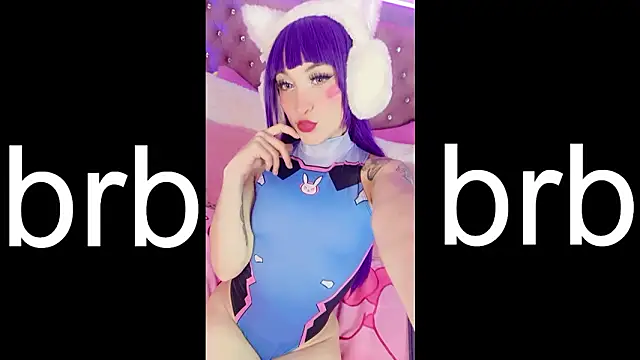 EmmaWilder élő XXX-chatje