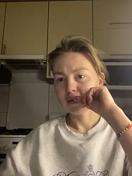 Chatroom XXX en direct de MartaLuna_