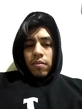 AlexAlejandro13's Live XXX Chat