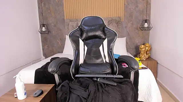 Chatroom XXX en direct de natasha_steele