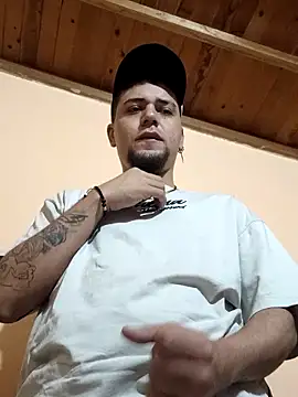 Chat XXX ao vivo de HallowedMilan