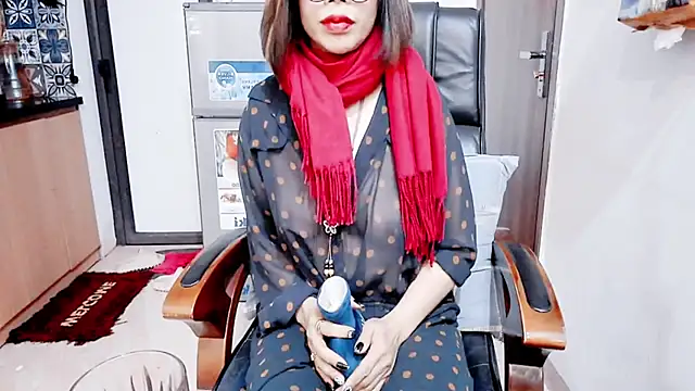 Chatroom XXX en direct de Miu-Le