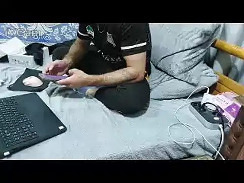 yazin19のライブXXXチャット