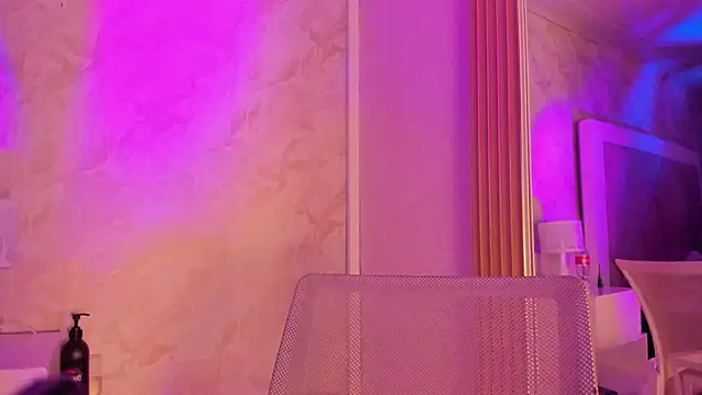 Madhison_5 Live XXX-Chat