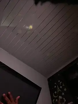 Carameloswing1のライブXXXチャット