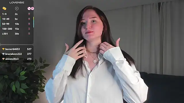 Chatroom XXX en direct de KiaTreso