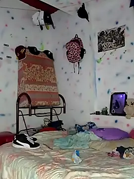 Czat XXX na żywo – themaykiin18