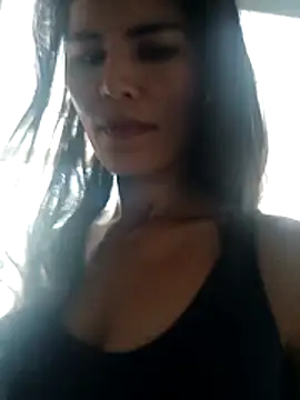 Chatroom XXX en direct de RosseeHoney