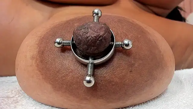 zara_lopez élő XXX-chatje