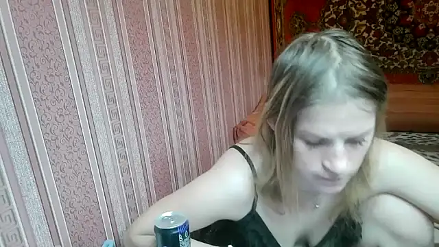 Chat XXX en directo de Kathlyn__Heath