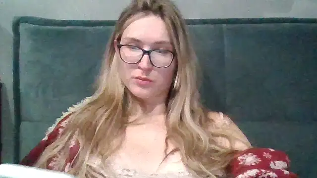 Jugira's Live XXX Chat