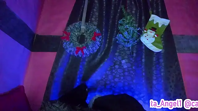 แชท XXX สดของ Cata-angel