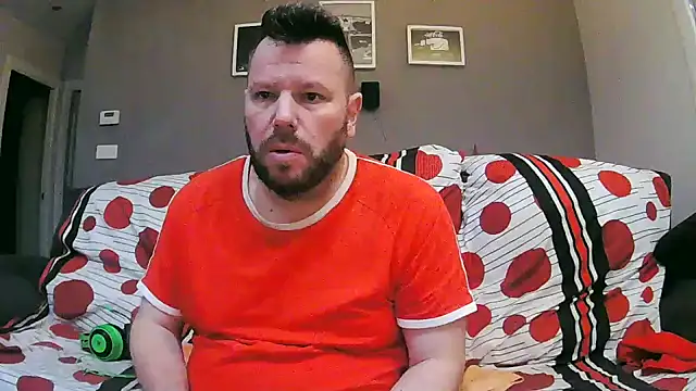 Chatroom XXX en direct de txan9876