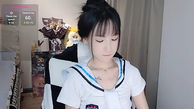 M-OTT_: απευθείας συνομιλία ΧΧΧ