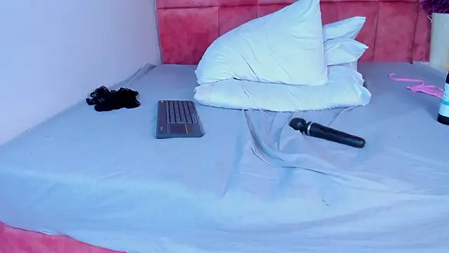 kittyy_milk_001 Live XXX-Chat