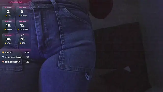 zoe_hugeboobs Webcam-Show