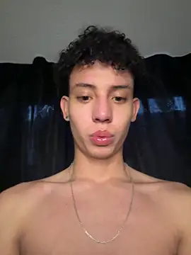 yoursexyjose: онлайн-секс-чат