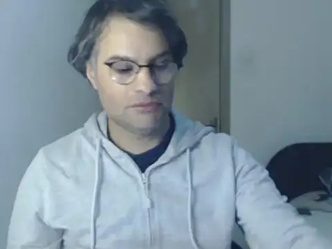 wildpussycat23 网络视讯表演