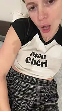 HarrietDartのライブXXXチャット