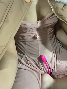 Mina048のライブXXXチャット