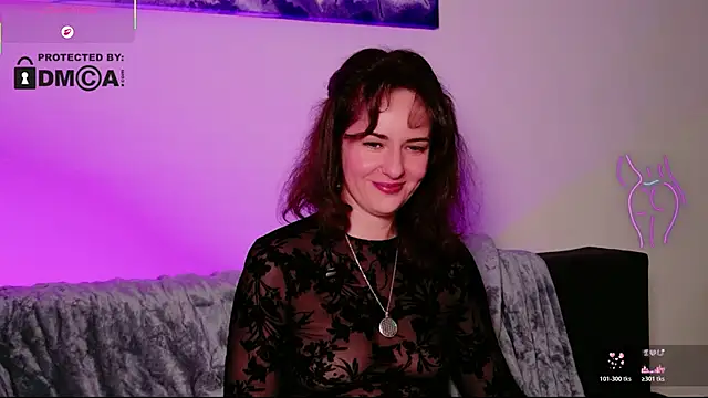 Chat +18 de Witch_in_Velvet ao vivo