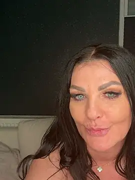 Nola_Luxx-offiziell Live XXX Chat