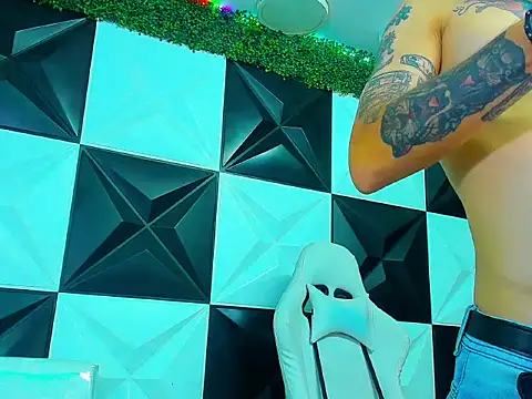 Chat +18 de Boy_tatto77 ao vivo