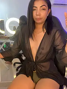 Auri__ élő XXX-chatje