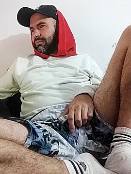 hairyandbigmann: онлайн-секс-чат