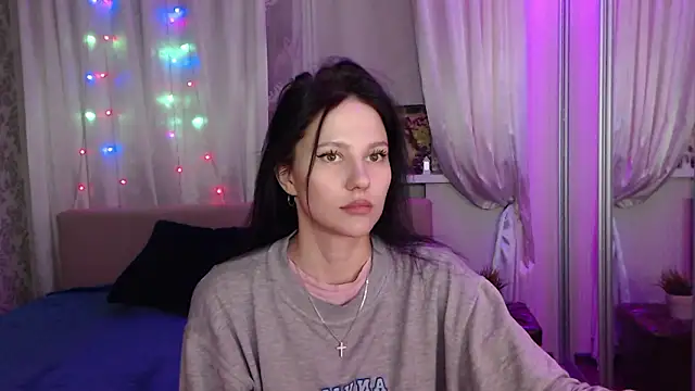 Zlata888: απευθείας συνομιλία ΧΧΧ