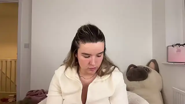 Онлайн чат XXX maisiesmithx