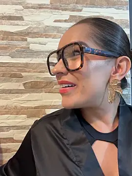 Mau_White Live XXX-chat