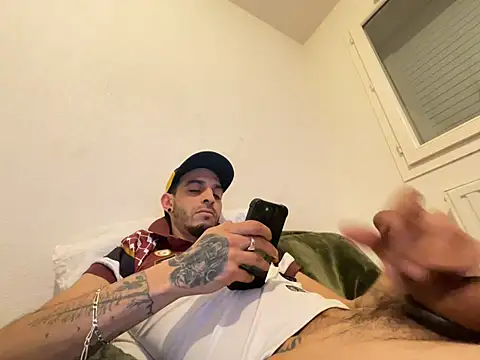 Rebeu313's Live XXX Chat