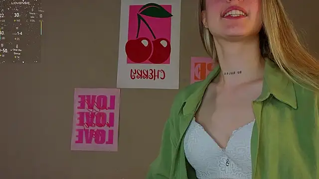 TiffinyMergist's Live XXX Chat