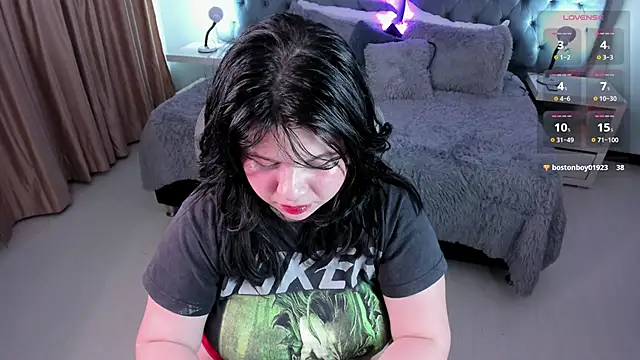 mari_caroley6 Live XXX Chat