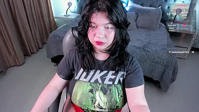 mari_caroley6 Adlı Modelin Canlı XXX Sohbeti