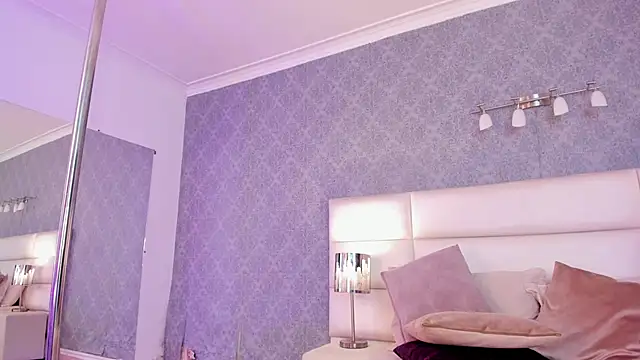 Celeste_Amber: онлайн-секс-чат