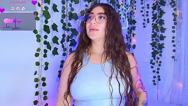 Chatroom XXX en direct de Samii_Evans