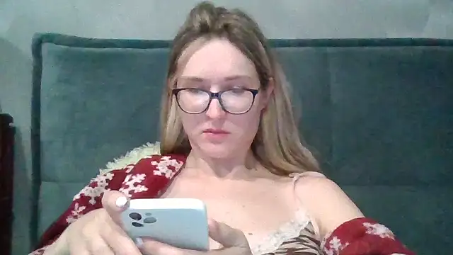 Jugira Live XXX Chat