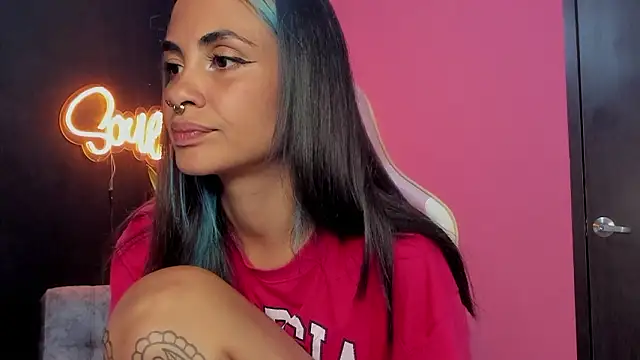 Pokazy przed kamerką – azula_lillet