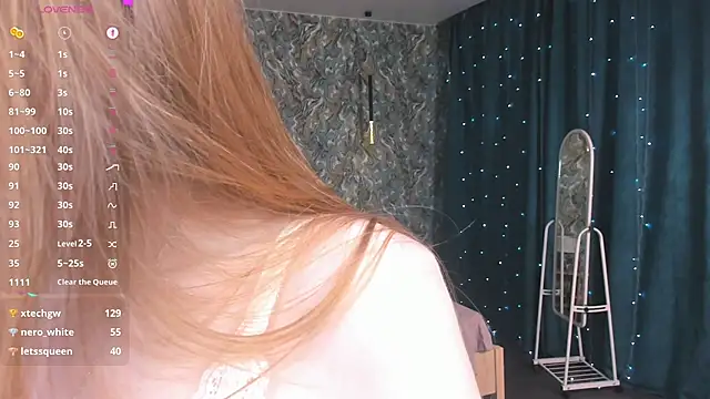 OdellaFrake Adlı Modelin Canlı XXX Sohbeti