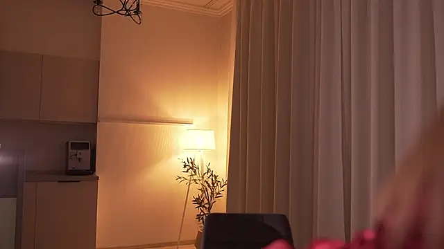 Faster_maci: διαδικτυακό σόου στην κάμερα