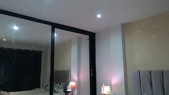 _SexyDoll_ Live XXX-chat