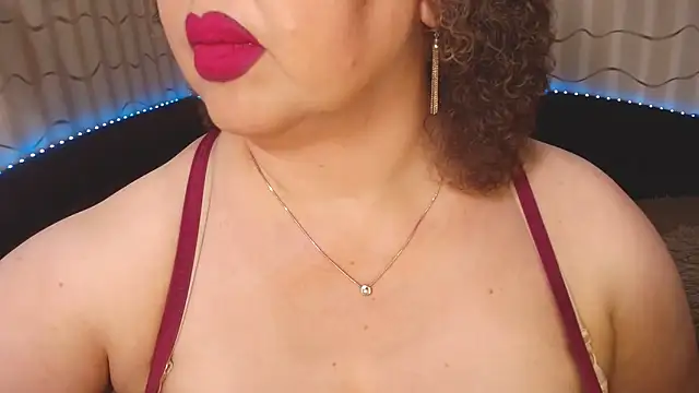 BustyKatty live XXX chat