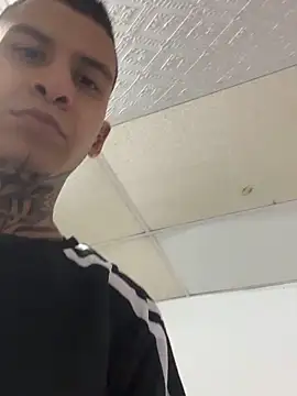 Czat XXX na żywo – Andrew_sanders68