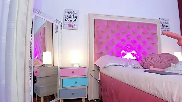 AllisonAdams_ Chat XXX in diretta