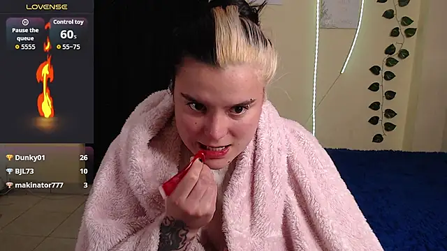 Nika_1_ Chat XXX live