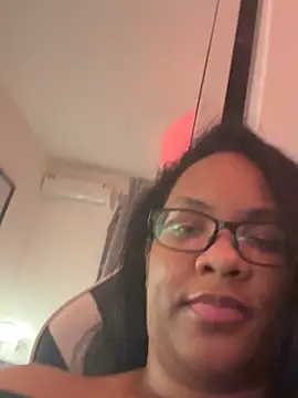 แชท XXX สดของ Chaniita